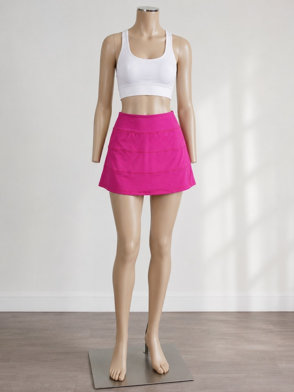 lululemon athletica Hot Pink Athletic Skirt Skort Under 4 Tall - Picture 1 of 10